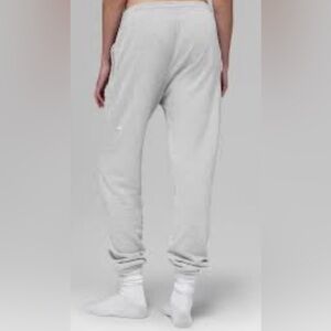 ALO Yoga Heather Gray Sweat Joggers